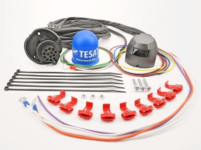 Electrical set for towbar, length 2,0m with 13-pin socket with fog lightcut-off, wires in three PVC tubes, 9 wires for lighting unctions and 4 thick wires for caravaning applications